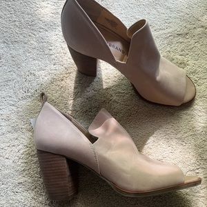 Lucky Brand Pink Peep Toe 3” Block Heel‎ Ankle Booties